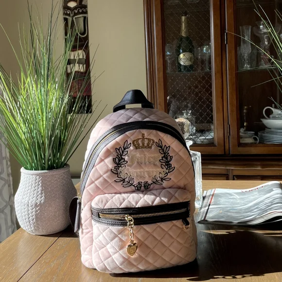 Juicy Couture 💅✨ Soft Pink Royal Moment Velour Velvet Backpack Bag Handbag NWT - Picture 2 of 9